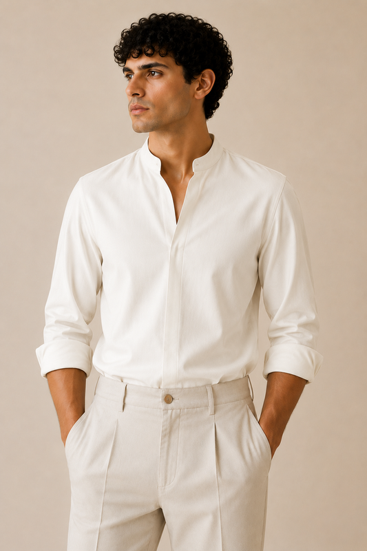 Classic V-neck - cream white